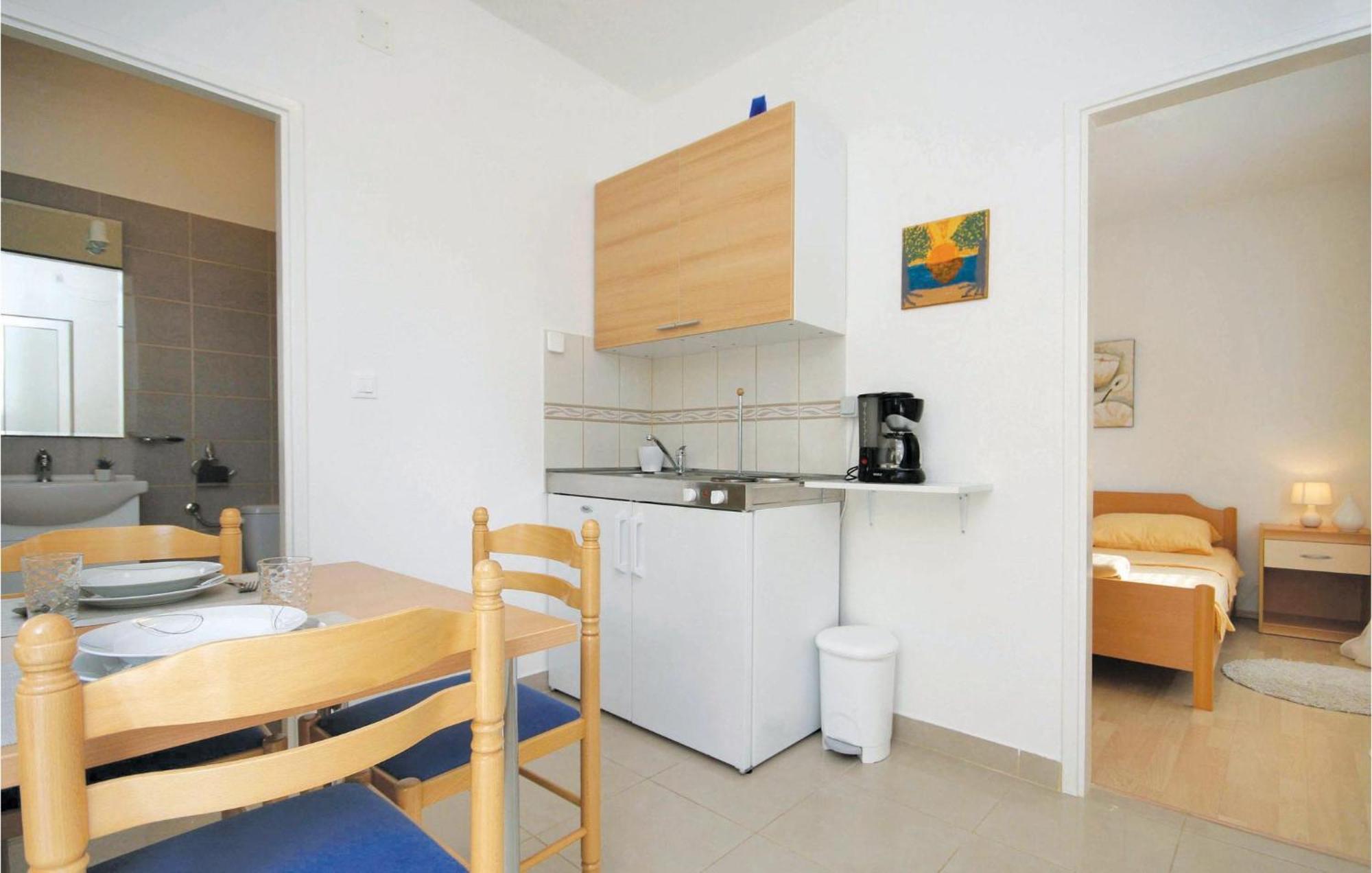 Apartment Raslina Lxvi Exteriör bild